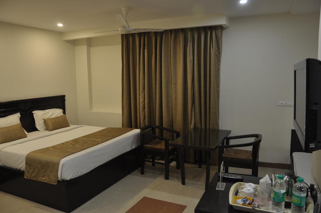 Genx Usha Kiran Agra Hotel Agra  Eksteriør billede