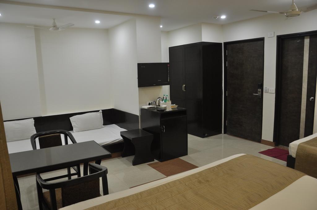 Genx Usha Kiran Agra Hotel Agra  Værelse billede