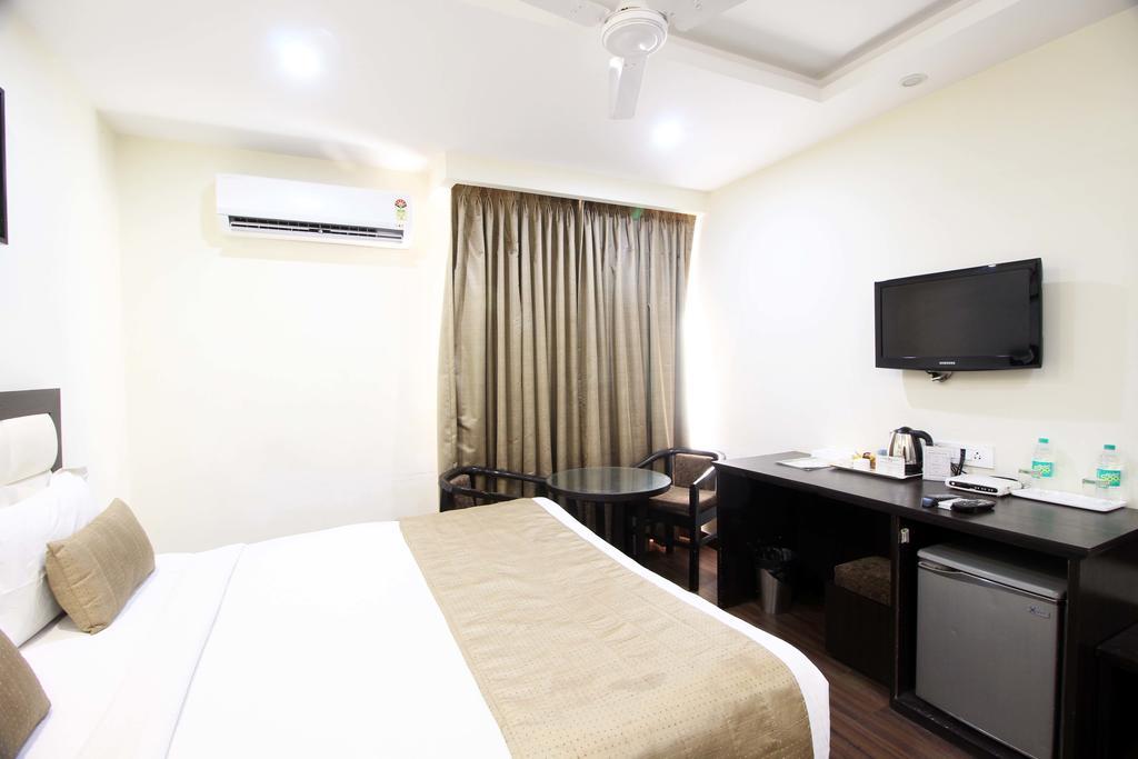 Genx Usha Kiran Agra Hotel Agra  Eksteriør billede
