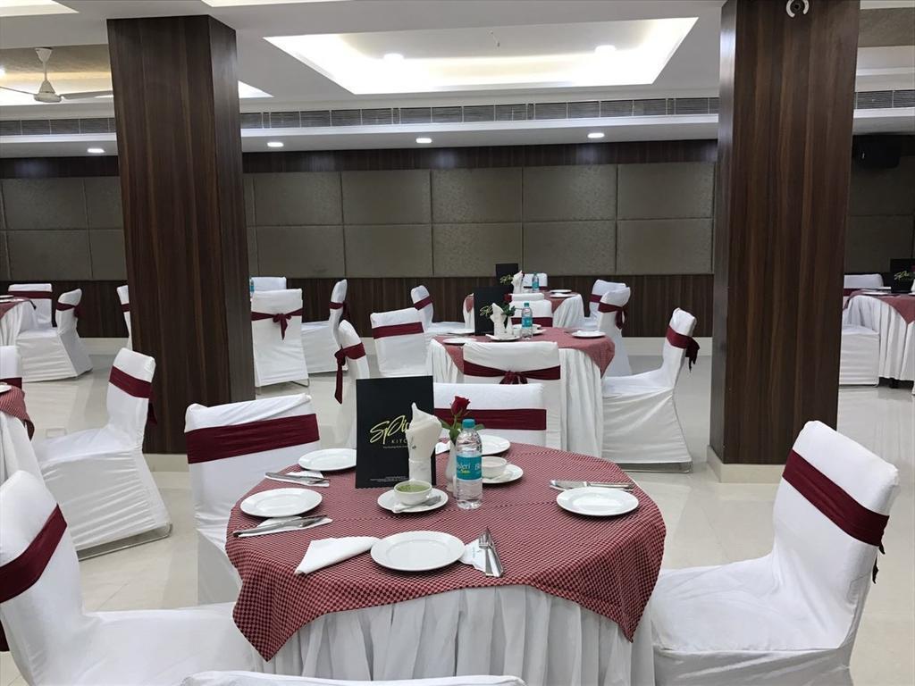 Genx Usha Kiran Agra Hotel Agra  Eksteriør billede