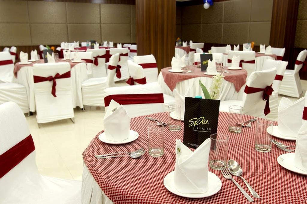 Genx Usha Kiran Agra Hotel Agra  Eksteriør billede